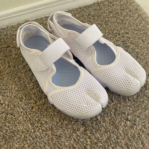 Nike Air Rift Shoes in White